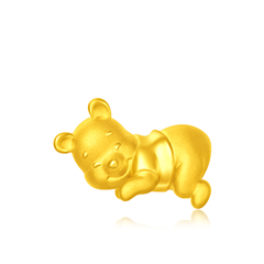 周大福 迪士尼维尼熊系列 IP小熊转运珠足金黄金吊坠